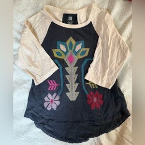 Graphic Raglan Sleeve Top